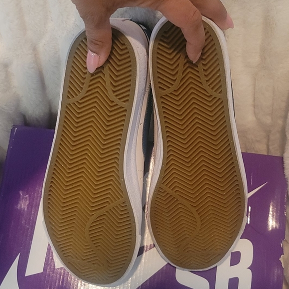 Nike SB Zoom Blazer Mid - Picture 4 of 7